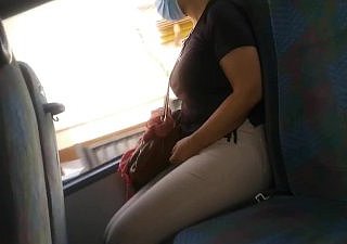 (Risky Public Bus) Second-rate Blowjob newcomer disabuse of a Stranger!!!