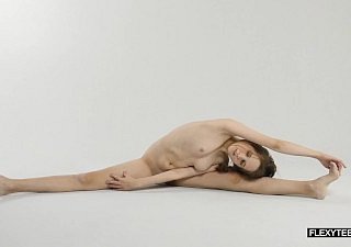 Abel Rugolmaskina brunette minimal gymnast
