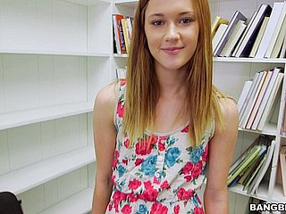 Tiny Redhead Sucks your Unearth in the Boning up POV