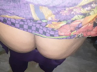 देवर भाभी की नग्न सेक्सचैट, वॉशरूम में अद्भुत गांड