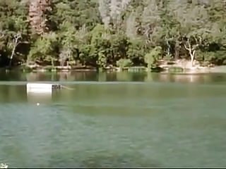 Lago Consecuencia completa erótica Muted Película (1993)
