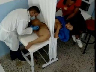 Infiel Groom ईएल डॉक्टर क्यू डेबे LAMAR EL Cono पैरा ला MEDICACIÓN